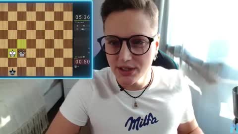 Eva online show from March 6, 1:32 pm