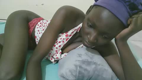 empress_ivy1 online show from April 29, 3:22 am