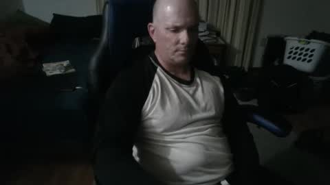 Snapshot of emsguy1 chatting on October 28, 3:40 am Matt online show from October 28, 3:40 am