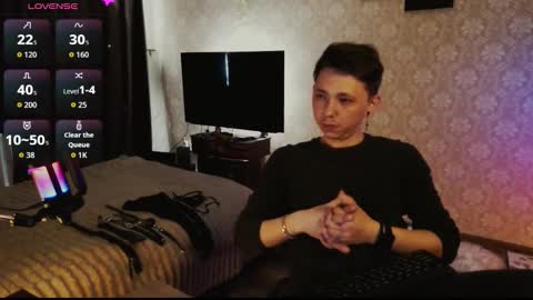 emveeboy96 online show from March 14, 8:40 am