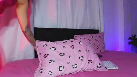 Emy online show from May 8, 4:07 am