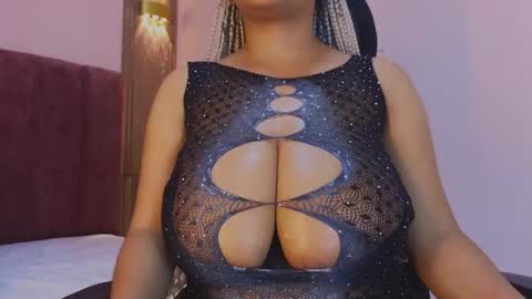 Emy online show from November 4, 9:05 pm