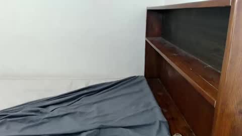 Nica online show from December 3, 1:27 pm