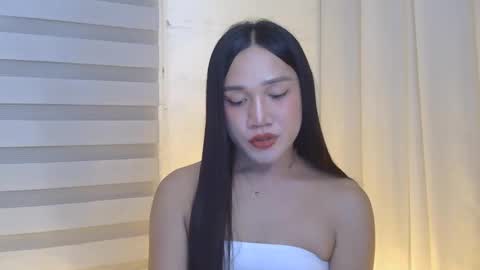 sahara love online show from December 15, 2:24 pm