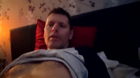 EnglishGuy183 online show from February 20, 7:32 am
