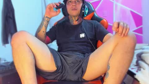 enjoymycock99 online show from March 2, 7:15 am