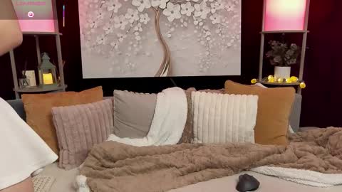 Candy online show from November 17, 12:46 am