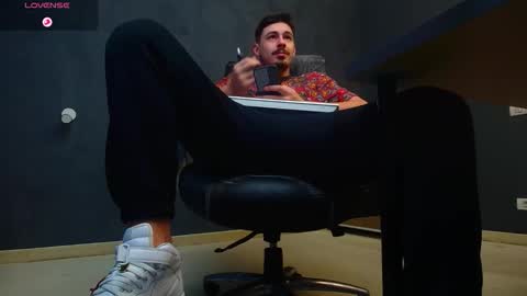 EnzoRace online show from October 23, 4:58 am