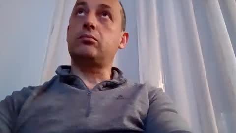 epu17 online show from April 8, 6:44 pm