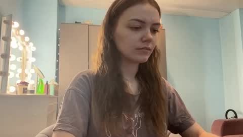 Lily online show from March 29, 2:13 am