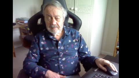 Snapshot of erasmus_d chatting on February 3, 12:36 pm erasmus_d online show from February 3, 12:36 pm