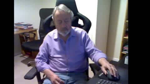 Snapshot of erasmus_d chatting on September 29, 5:56 pm erasmus_d online show from September 29, 5:56 pm
