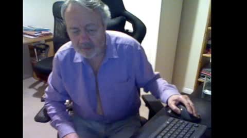 Snapshot of erasmus_d chatting on January 20, 6:21 pm erasmus_d online show from January 20, 6:21 pm