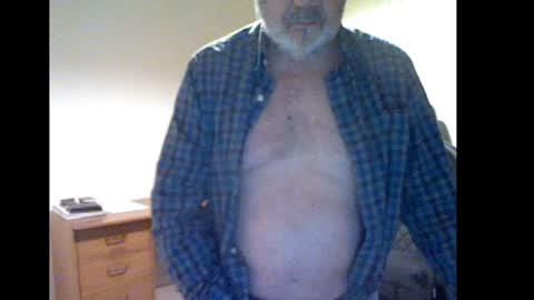 Snapshot of erasmus_d chatting on January 11, 6:33 pm erasmus_d online show from January 11, 6:33 pm