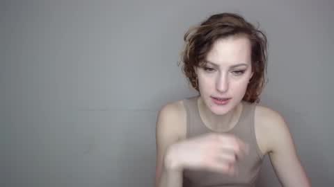 Erdbeeren mit Sahne online show from January 21, 6:22 am