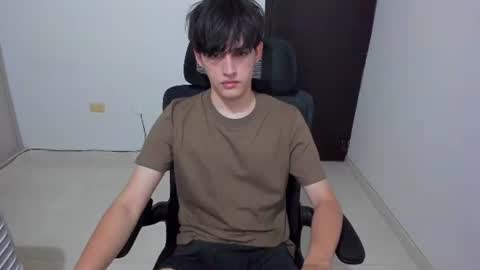 eren_tatakae online show from June 15, 3:09 am