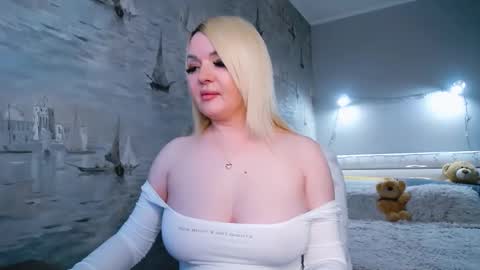 erencia online show from February 21, 11:01 am