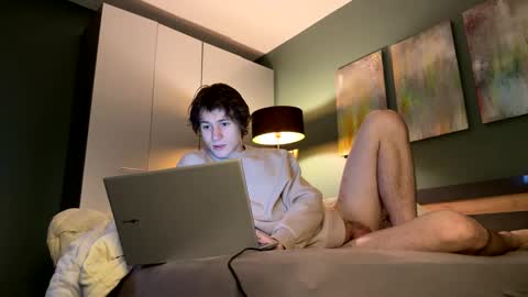 Eric Carrotman online show from October 25, 1:55 pm