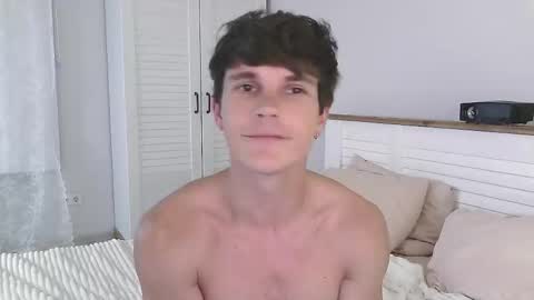 Eric Crush online show from December 4, 7:30 am