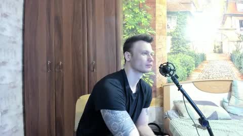 Eric online show from January 12, 12:45 pm