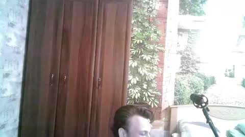 Snapshot of eric_the_vikking chatting on September 11, 9:21 am Eric online show from September 11, 9:21 am