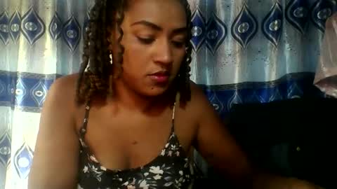 erica0586 online show from September 12, 10:06 am