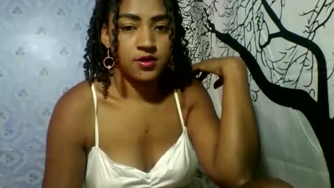 erica0586 online show from September 20, 8:50 am