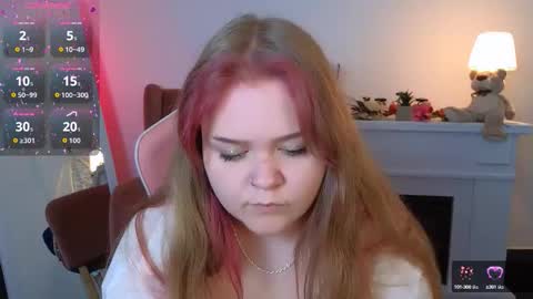 Snapshot of erica_love_ chatting on September 16, 6:16 am erica_love_ online show from September 16, 6:16 am