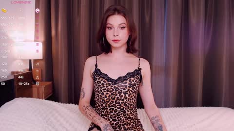 Erica online show from December 15, 8:41 am