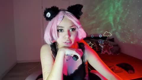 Erica online show from January 7, 11:03 pm