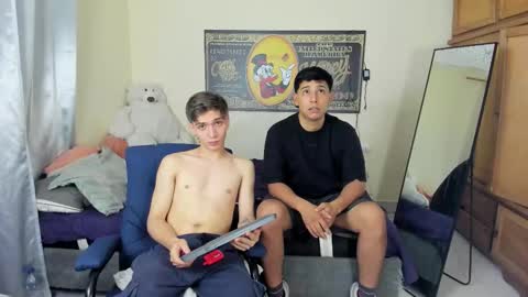 Snapshot of erick_de_rossee chatting on October 22, 11:28 pm erick_de_rossee online show from October 22, 11:28 pm