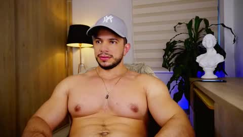 Erick Thompson online show from February 12, 10:02 pm