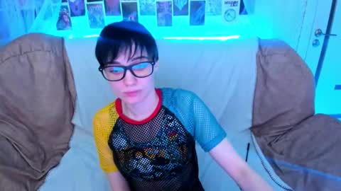 Ericka online show from January 8, 5:30 pm