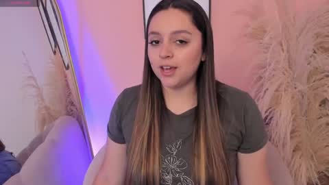 Erika Mendez online show from April 16, 8:20 pm