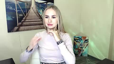 Erika online show from October 29, 1:13 pm