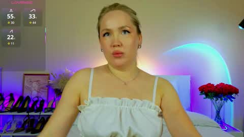 Erin online show from February 10, 7:39 pm