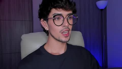   online show from February 3, 7:46 am