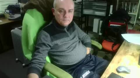 ernello online show from December 20, 9:22 pm