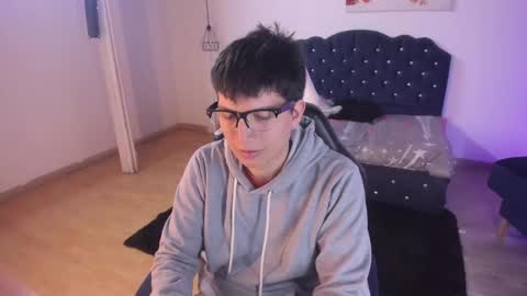 Camilo online show from September 17, 3:21 am
