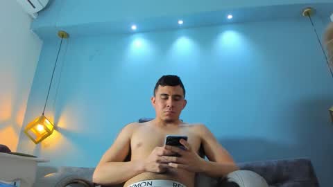 Eross online show from November 29, 5:09 pm