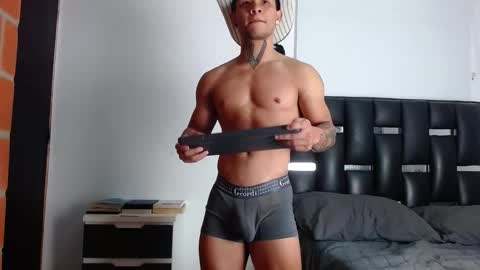 Eros online show from December 22, 5:20 pm