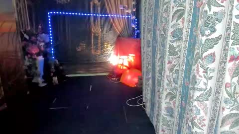 Snapshot of erotic_dessire chatting on October 14, 6:44 pm Eve online show from October 14, 6:44 pm