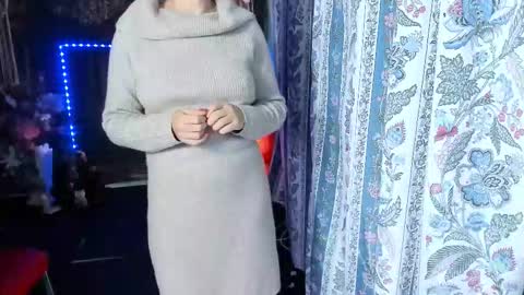 Snapshot of erotic_dessire chatting on October 16, 7:02 pm Eve online show from October 16, 7:02 pm