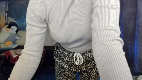 Snapshot of erotic_dessire chatting on December 26, 8:11 pm Eve online show from December 26, 8:11 pm