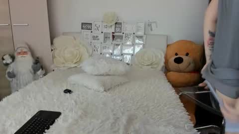 eroticsensualkitty4u online show from March 14, 10:08 am