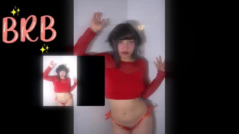 Snapshot of escarlett_wii chatting on February 23, 11:14 pm SCARLETT online show from February 23, 11:14 pm