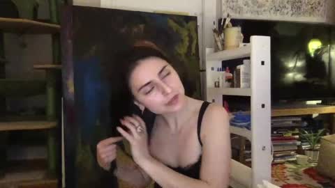esimaralda online show from May 22, 1:45 am