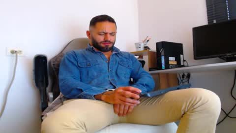 esteban online show from December 22, 4:36 pm