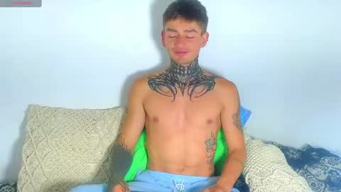 Esteban independent model online show from June 25, 7:02 am