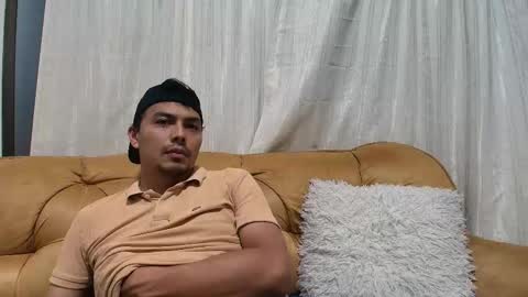 Snapshot of estebancot0314 chatting on October 22, 5:54 am Esteban online show from October 22, 5:54 am
